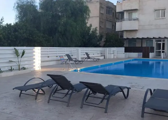 Coco De 408 * Lemesos