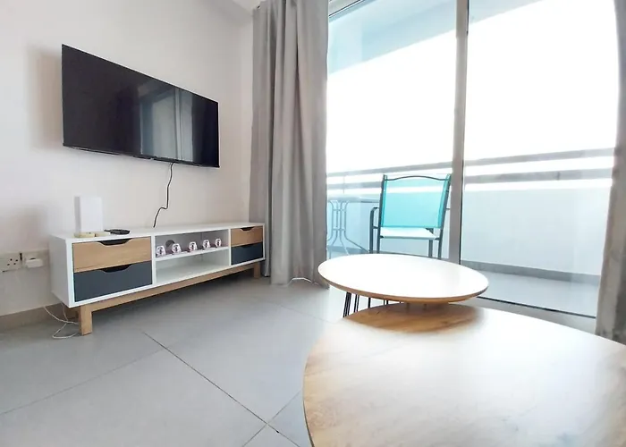 Coco De 408 * 利马索尔