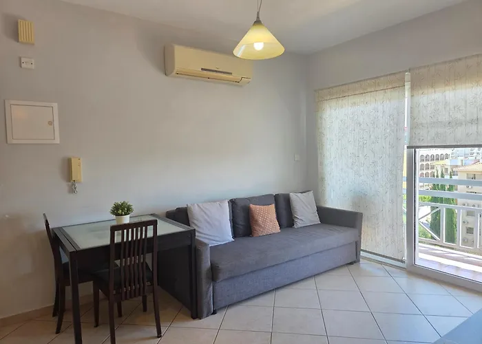 Coco De 408 * 利马索尔