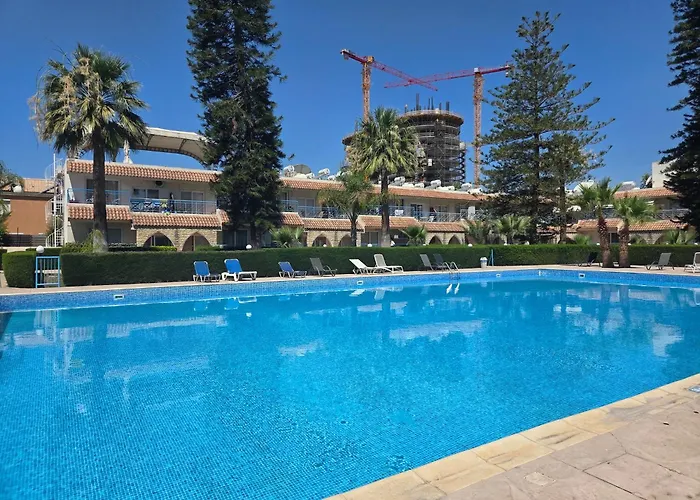 Coco De 408 * 利马索尔